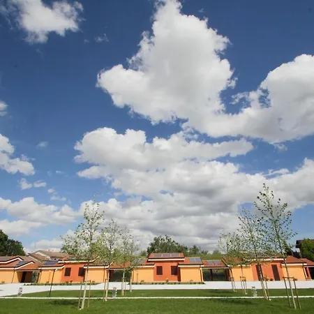 Ferienpark Lucciole Nella Nebbia Stellata